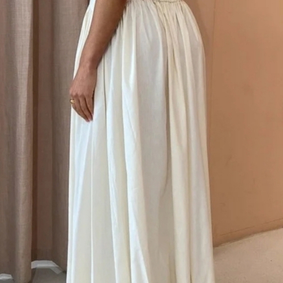 Chic White Sleeveless Maxi Dress - Picture 4 of 16